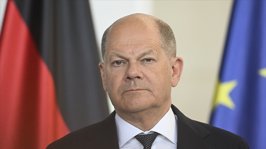 Scholz, AP seçim sonucunun koalisyondaki üç parti için kötü olduğunu belirtti