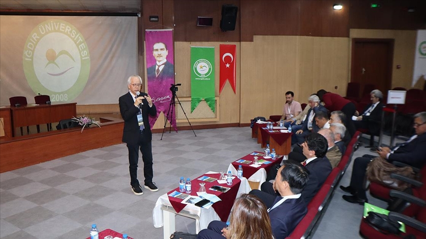 Iğdır'da 3 ülkeden 30 bilim insanının katılımıyla Nuh'un Gemisi konferansı düzenlendi