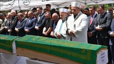 Cansız bedenlerine ulaşılan işçiler için Erzincan'da cenaze töreni düzenlendi