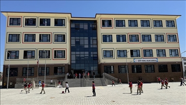 Elazığ'da inşa edilen 29 okulun yeni eğitim öğretim yılına yetiştirilmesi hedefleniyor