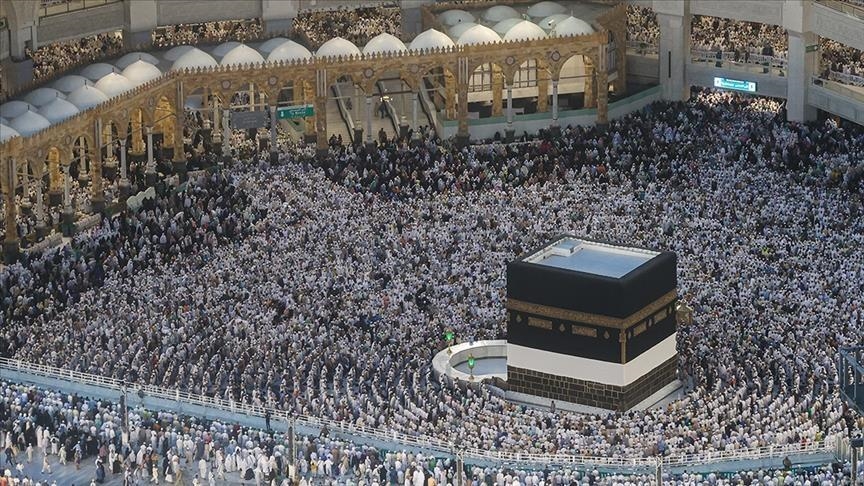 أكبر الحجاج سنا.. جزائرية بعمر 130 عاما تصل السعودية