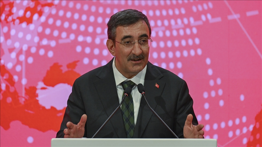 Cumhurbaşkanı Yardımcısı Yılmaz: Enflasyonla mücadele ederken bir taraftan da istihdamı sürdürme çabası içindeyiz