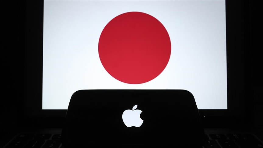 Japan enacts law against monopoly by Apple, Google