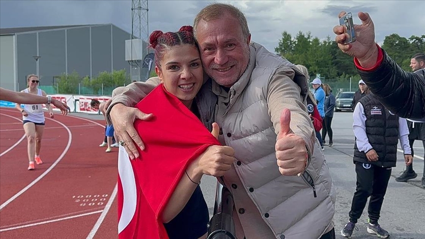 Özel sporcu Esra Bayrak, Avrupa şampiyonu oldu