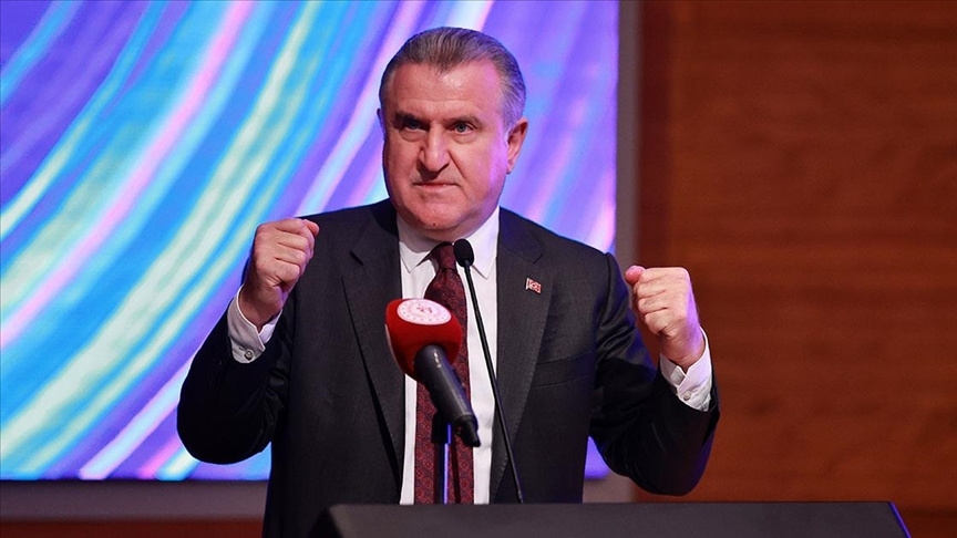 Bakan Bak'ın, EURO 2024'e katılacak A Milli Futbol Takımı'na güveni tam