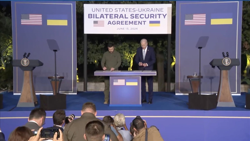 Ukrainian president says after signing 10-year safety settlement with US