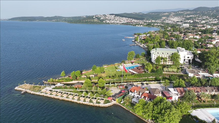 Bayram tatilinde güneye gitmeyenlerin tercihi Kandıra, Akçakoca ve Sapanca