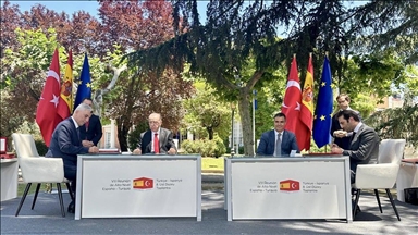 Turkish, Spanish trade ministers discuss economic issues, trade cooperation in Madrid