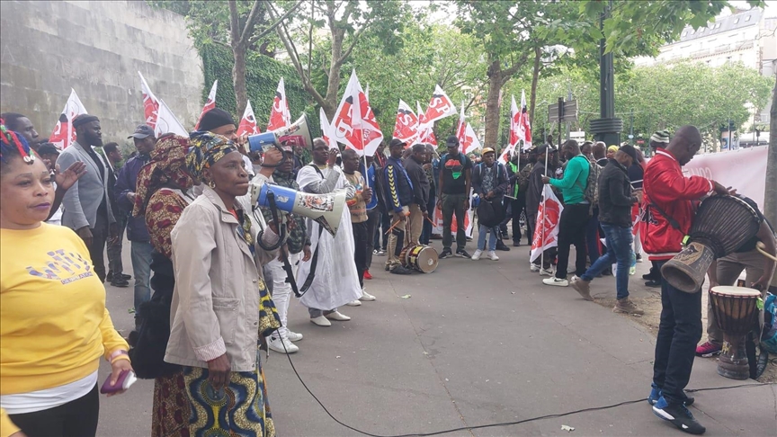 France : Manifestation à Paris contre les politiques migratoires "meurtrières" de la Grèce et de l'UE