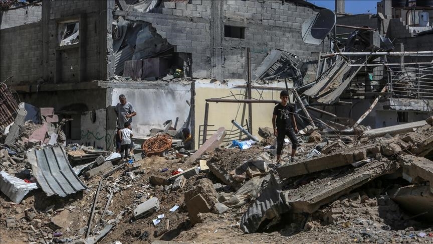 Israeli airstrike on Gaza apartment kills 3 women, 3 children, man Israeli airstrike on Gaza apartment kills 3 women, 3 children, man