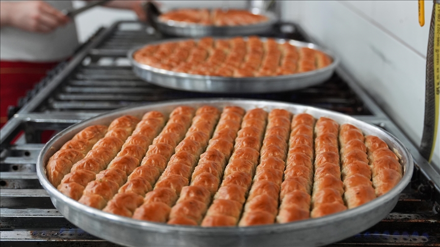 Baklava imalathaneleri bayram öncesi tam kapasite çalışıyor