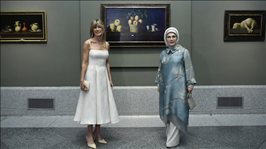 Turkish first lady visits Prado Museum with Spanish premier's wife