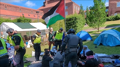 İsveç'te polis, KTH Üniversitesindeki Filistin’e destek gösterisine müdahale etti
