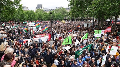 France : 250 000 personnes ont défilé contre l’extrême droite, selon la police, 640 000 d’après la CGT