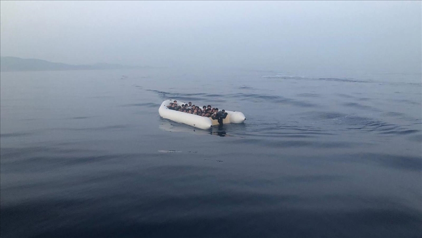 Türkiye nabs hundreds of irregular migrants in several cities