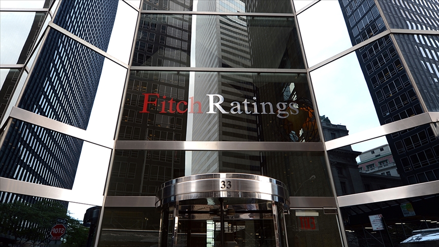 Fitch bu yıla ilişkin küresel ekonomik büyüme tahminini yükseltti