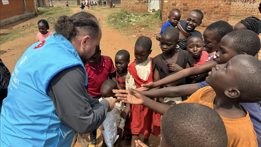 TDV, Uganda'da 6 bin büyükbaş kurbanlığın kesimine başladı 