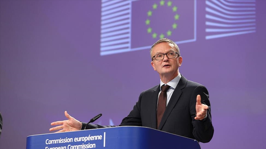EU spokesman denies delay in report to boost von der Leyen's reelection bid EU spokesman denies delay in report to boost von der Leyen's reelection bid