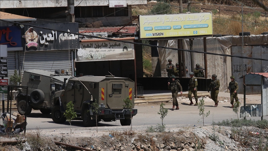 Palestinian killed, 3 injured by Israeli army fire in occupied West Bank Palestinian killed, 3 injured by Israeli army fire in occupied West Bank