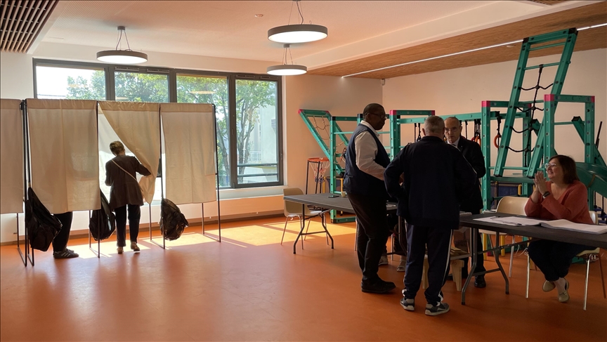 Campaigning kicks off for France’s snap elections