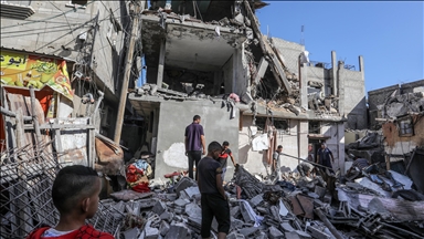 ثالث أيام العيد.. قتلى وجرحى بغارات إسرائيلية مكثفة على غزة