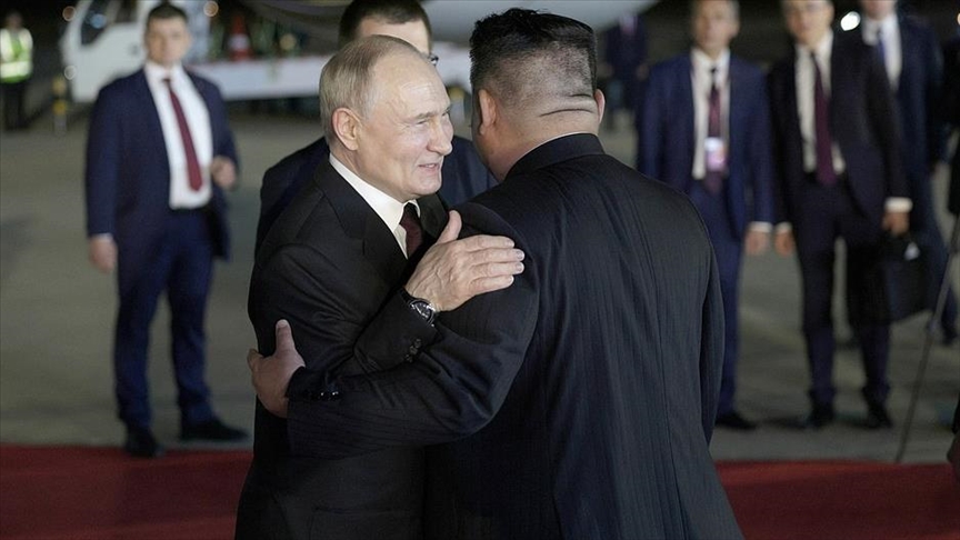 Presidenti rus Putin mbërrin në Korenë e Veriut për vizitën e parë zyrtare pas 24 vjetësh