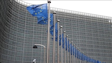 EU gives green light to accession talks with Moldova, Ukraine