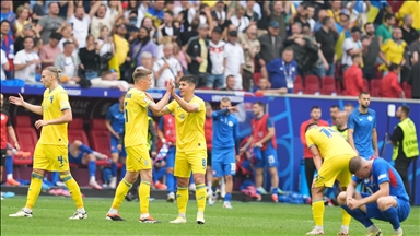 Ukrayna, Slovakya'yı geriden gelerek devirdi