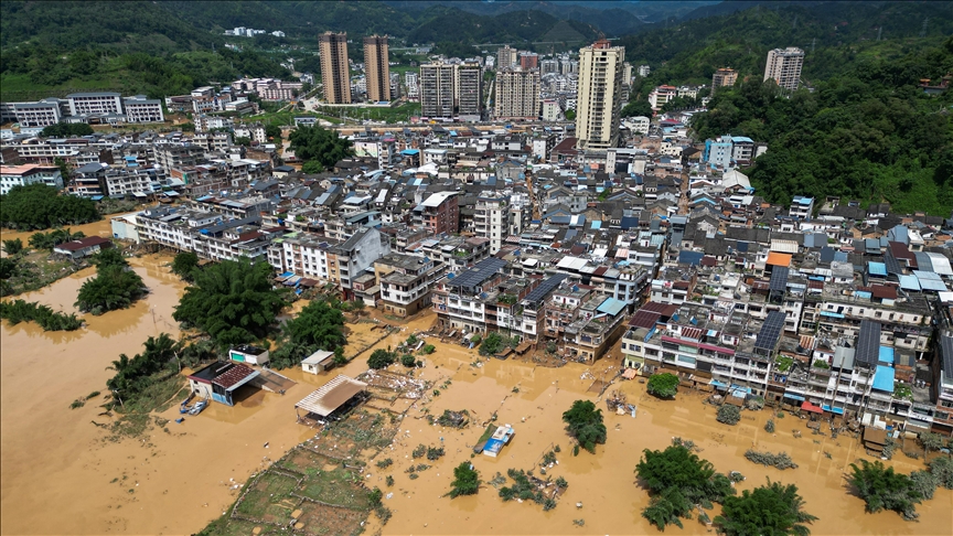 8 missing after landslide hits houses in central China