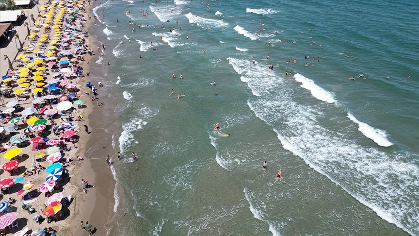 Tekirdağ bayram tatilinde nüfusunu turistlerle katladı