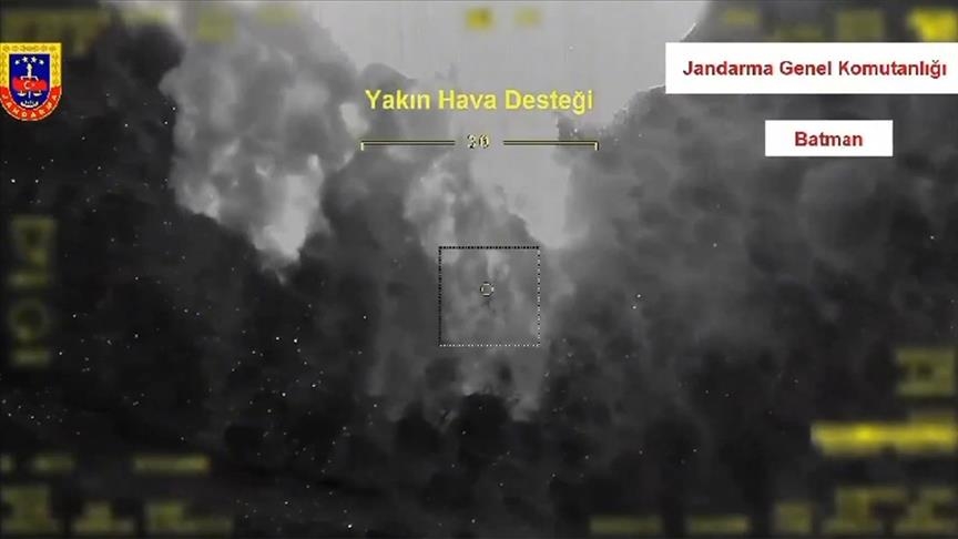 ВС Турции нейтрализовали двух террористов в пригороде Батмана