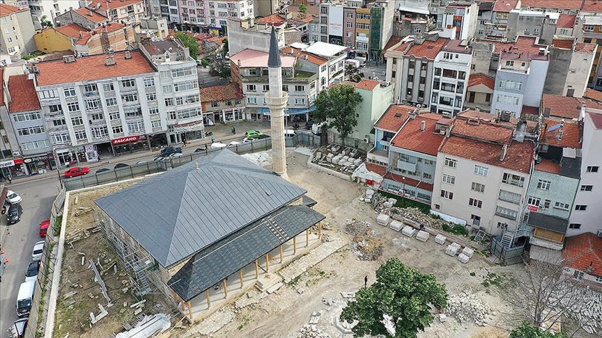 Edirne'de restorasyonu süren Muradiye Camisi'nin temel ve duvarları güçlendirildi