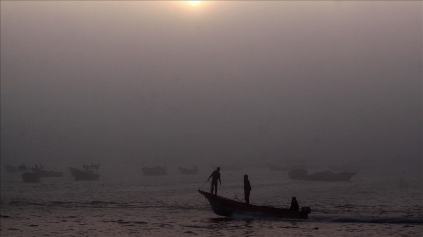 China 'expels' Japanese fishing boats, patrol vessels from disputed waters