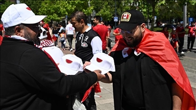 Euro2024/Allemagne: distribution de casquettes "pastèque" en soutien à la Palestine