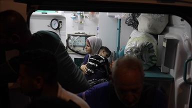 DSÖ, ülke dışında tedavi olmaları gereken durumu kritik 6 çocuğu Gazze'nin güneyine nakletti