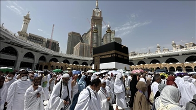 Саудовская Аравия: число умерших во время хаджа паломников превысило 1,3 тыс.