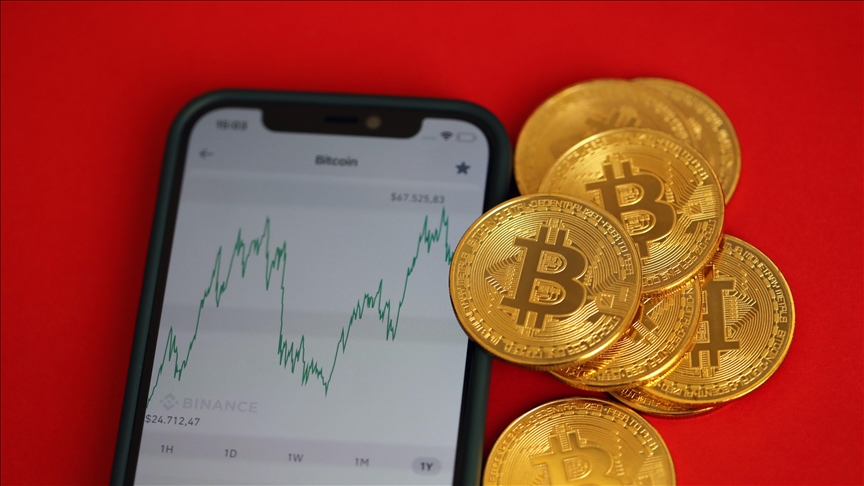 Bitcoin dives below ,000 as crypto selloff intensifies Bitcoin dives below ,000 as crypto selloff intensifies