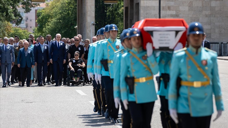 Eski Devlet Bakanlarından Erkovan için Meclis'te cenaze töreni düzenlendi