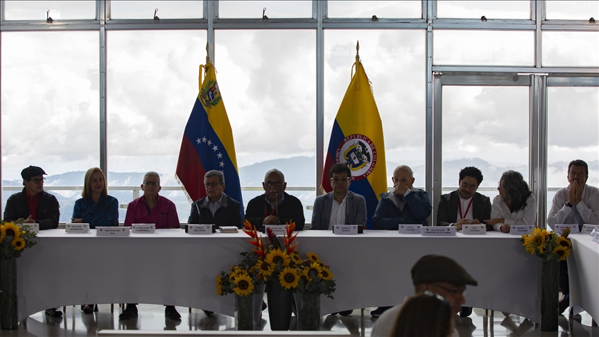 Colombia launches talks with FARC dissident group Colombia launches talks with FARC dissident group