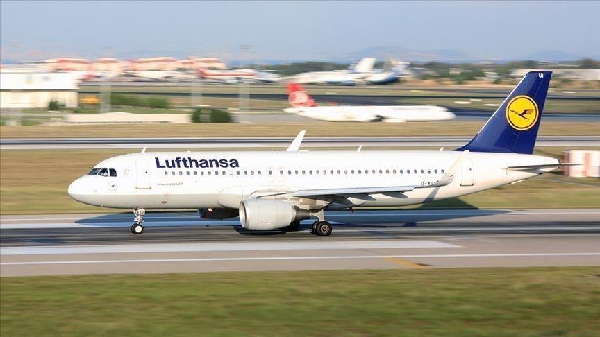 Lufthansa to apply environmental surcharge on tickets up to $77