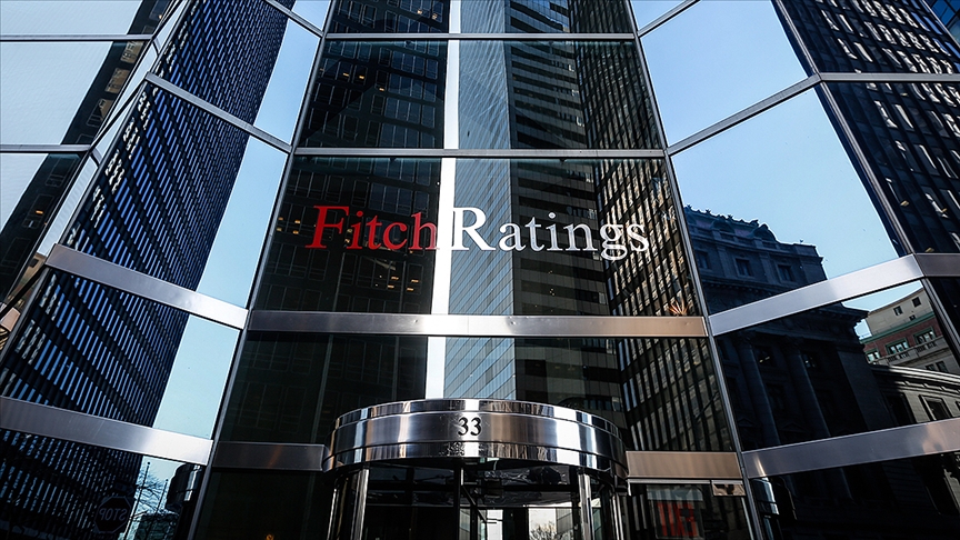Fitch, Türk bankacılık sektörünün görünümünü 'nötr'den 'iyileşiyor'a revize etti