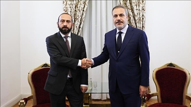Главы МИД Турции и Армении обсудили двусторонние и региональные вопросы