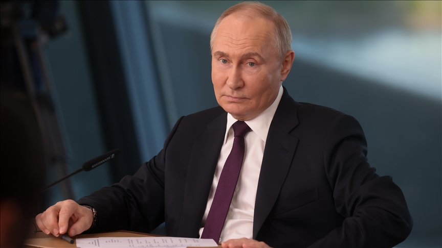 Putin, Iran's acting president discuss bilateral relations