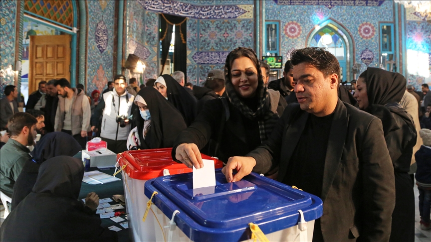 انسحاب أحد مرشحي الانتخابات الرئاسية بإيران