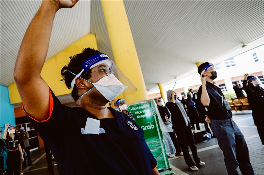 South Korean doctors go on strike