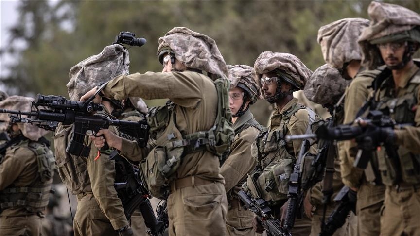 إسرائيل تنقل قوات قرب لبنان وتبدأ تدريبات لحرب محتملة