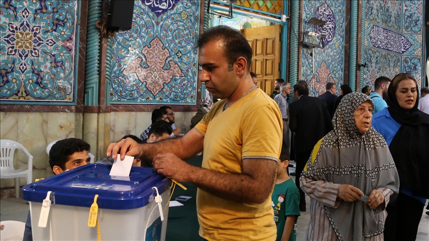 تمديد فترة التصويت للانتخابات الرئاسية في إيران