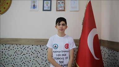 LGS sınavında tam puan alan Mardinli öğrenci Galatasaray Lisesi'ni istiyor
