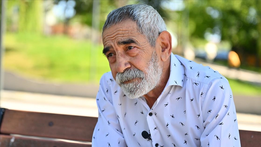 26 çocuğa "babalık" yapan usta oyuncu Tanülkü günlerini "torunlarıyla" geçiriyor
