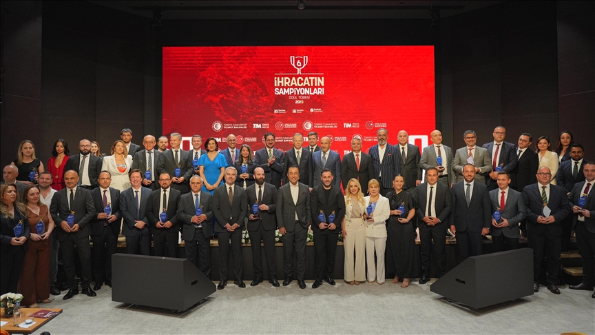 Çimento, cam ve seramik sektörlerinin 2023 yılı ihracat şampiyonları açıklandı